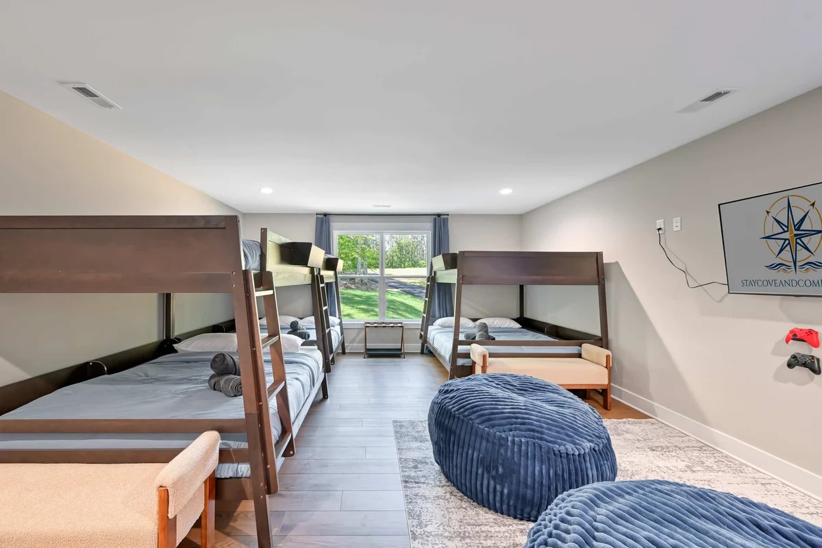 Bedroom image 1