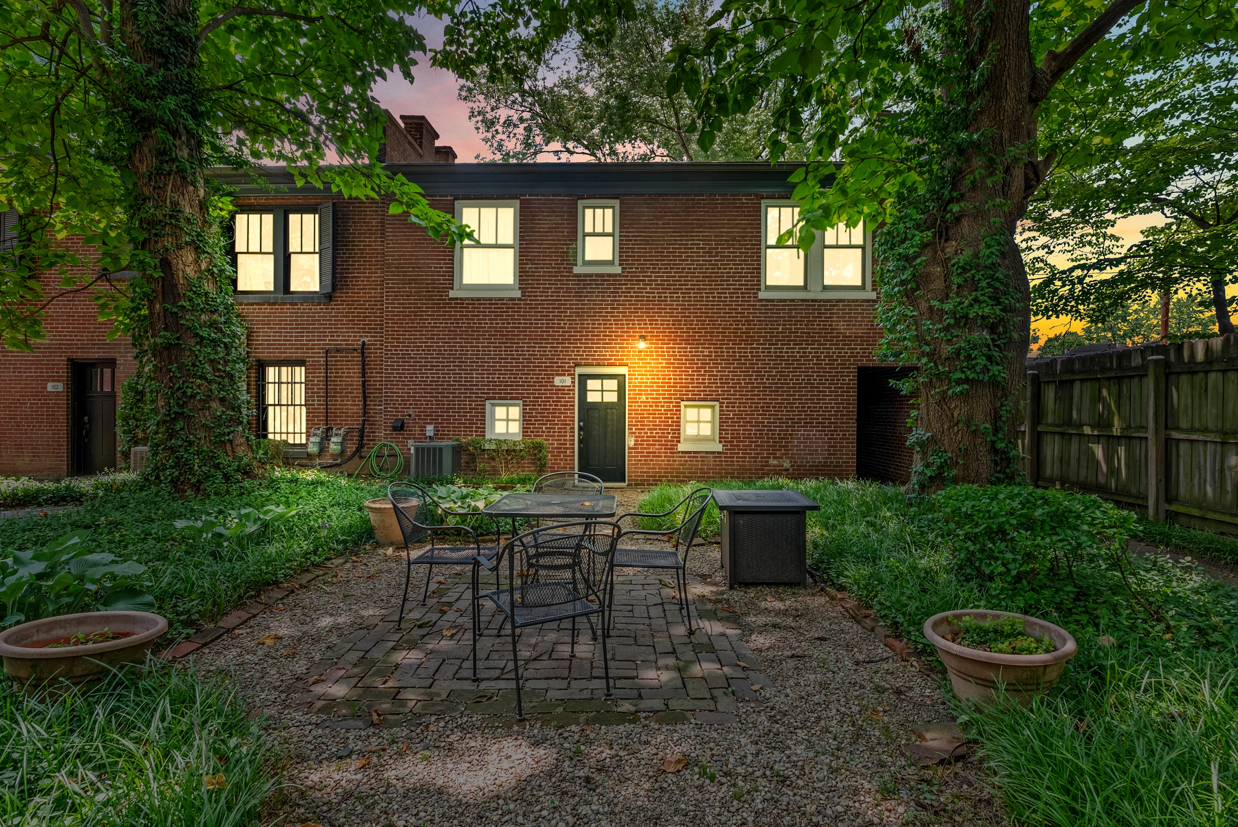 Home in Louisville property photo 1