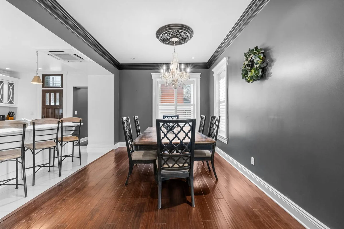 Home in Louisville property photo 4
