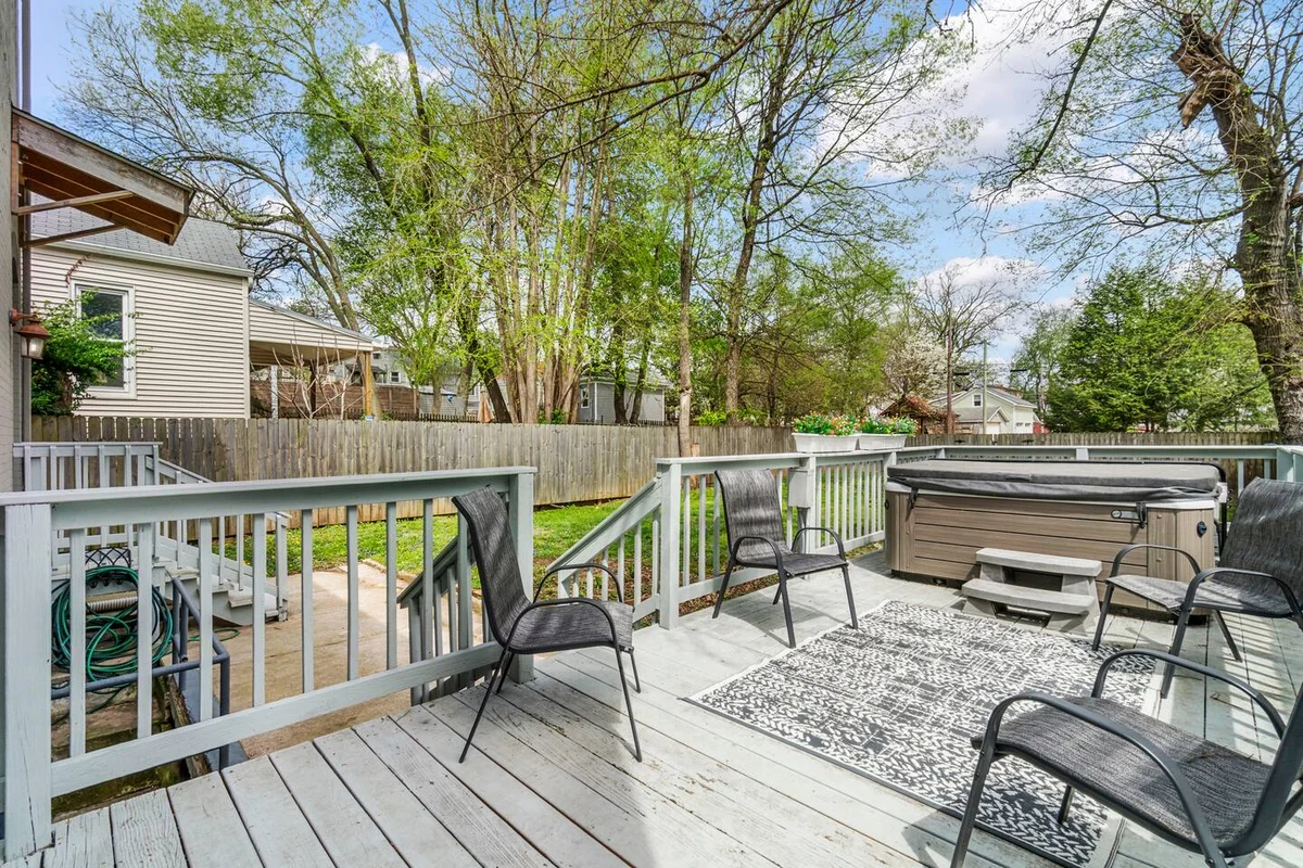 Home in Louisville property photo 4