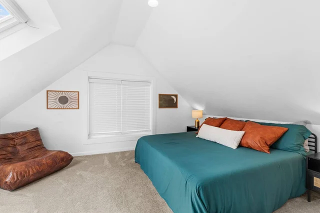Bedroom 3 image 1