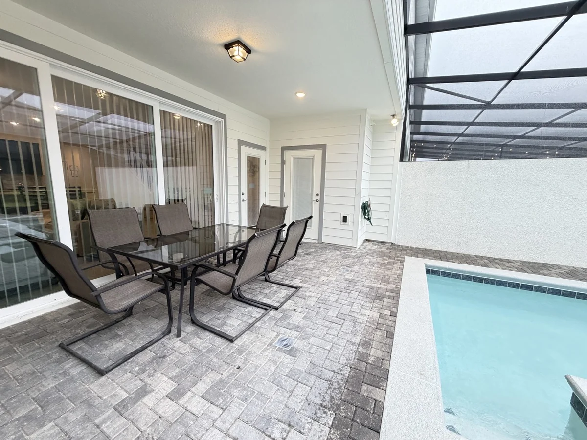 Home in Clermont property photo 5