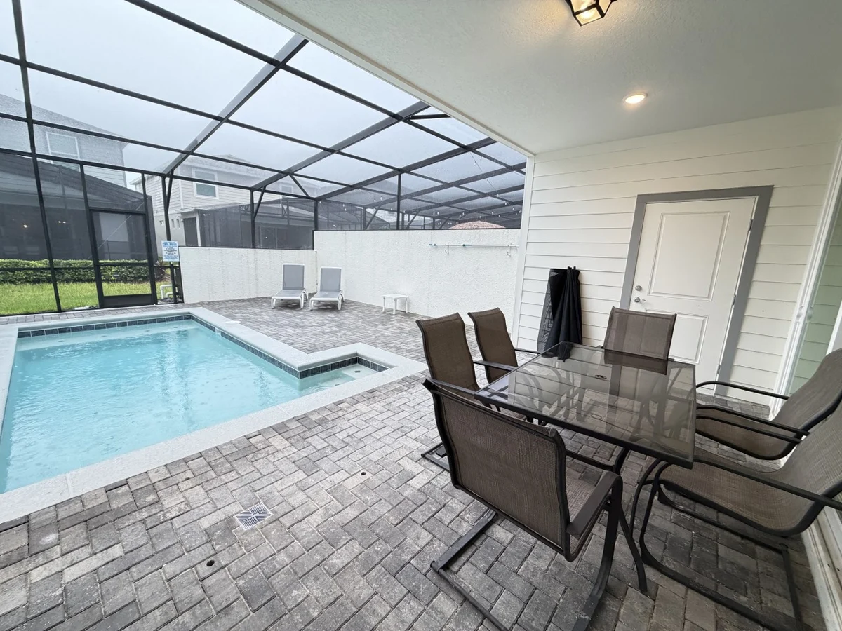 Home in Clermont property photo 2