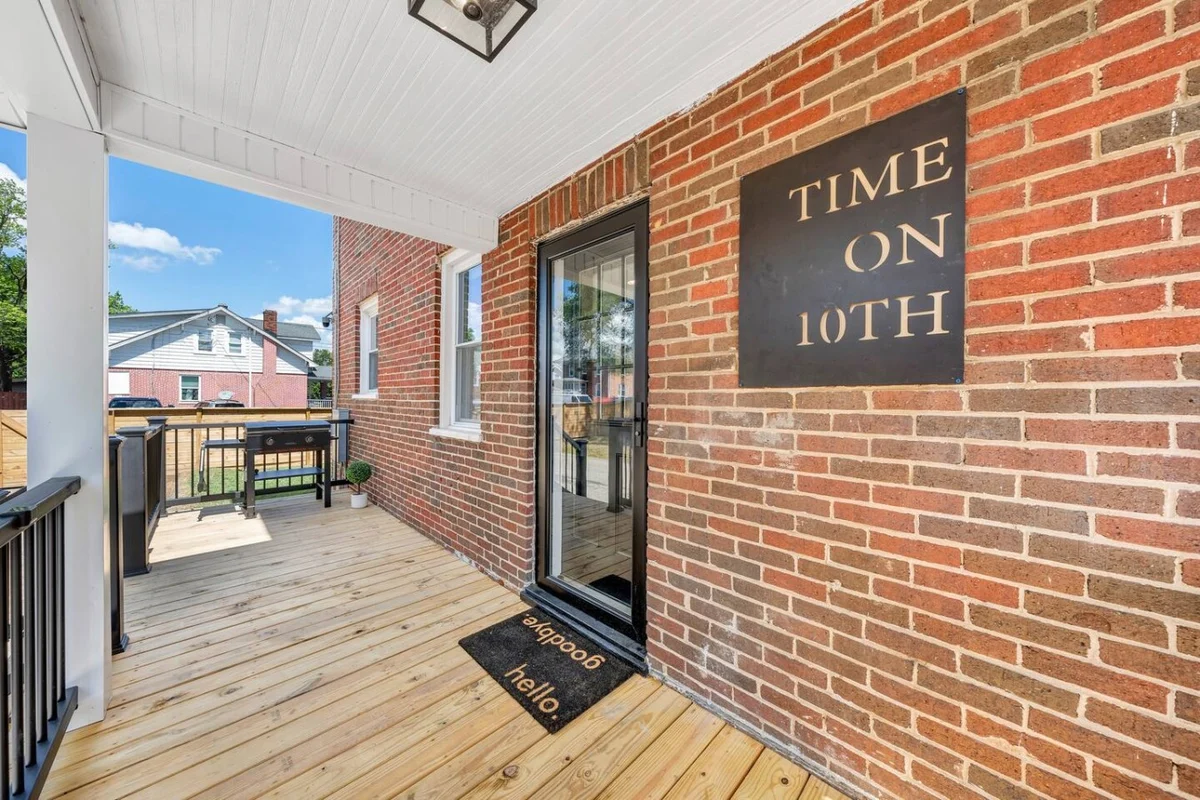 Home in Roanoke property photo 2