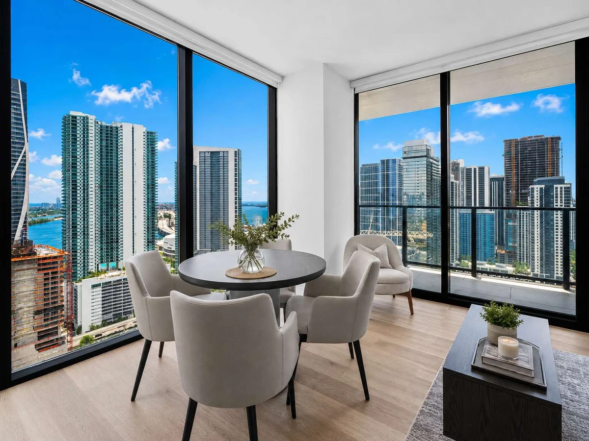 Condo in Miami property photo 4