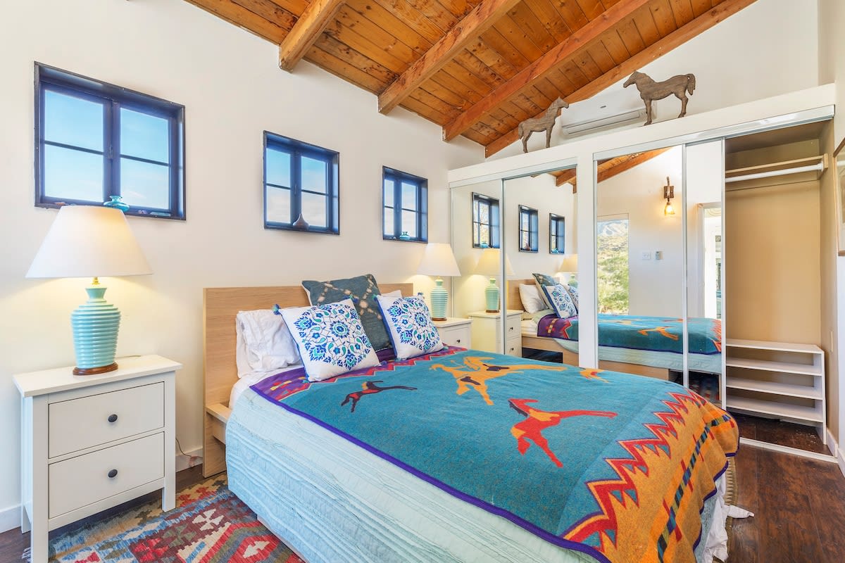 Bedroom 1 image 1