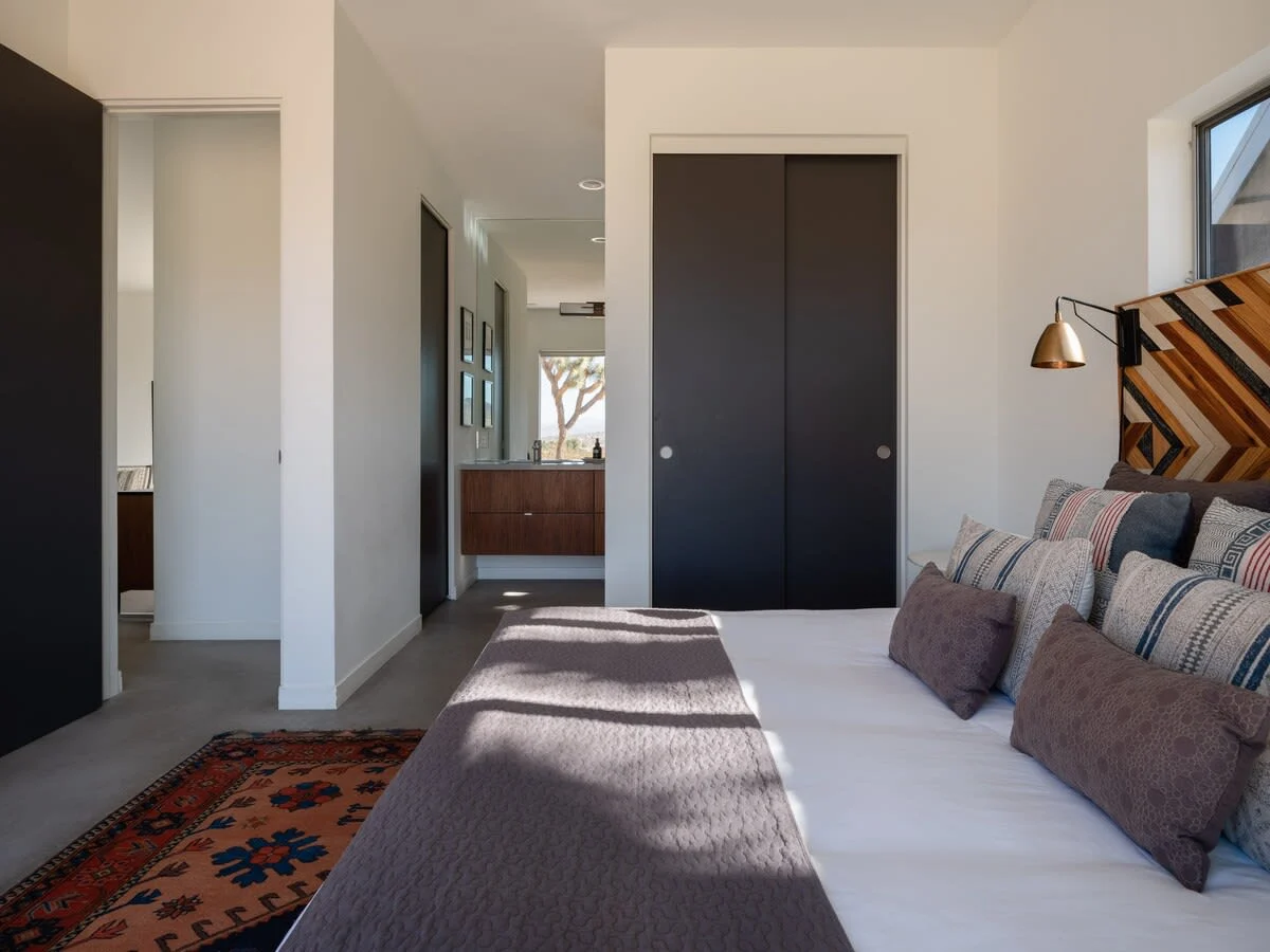 Bedroom 1 image 1