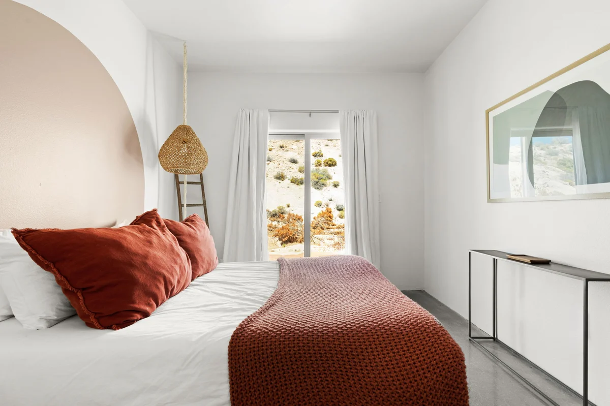 Bedroom 1 image 1