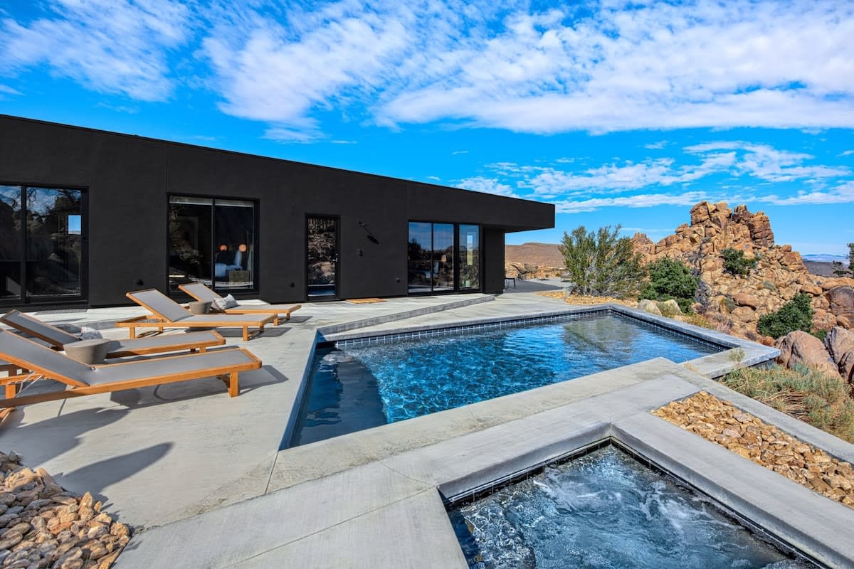 Home in Yucca Valley property photo 5