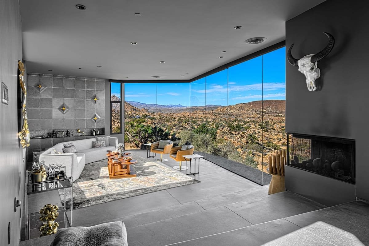 Home in Yucca Valley property photo 4