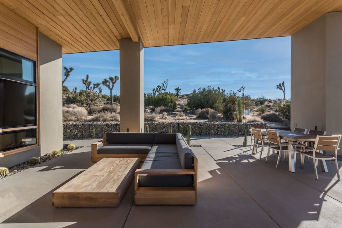 Home in Yucca Valley property photo 5