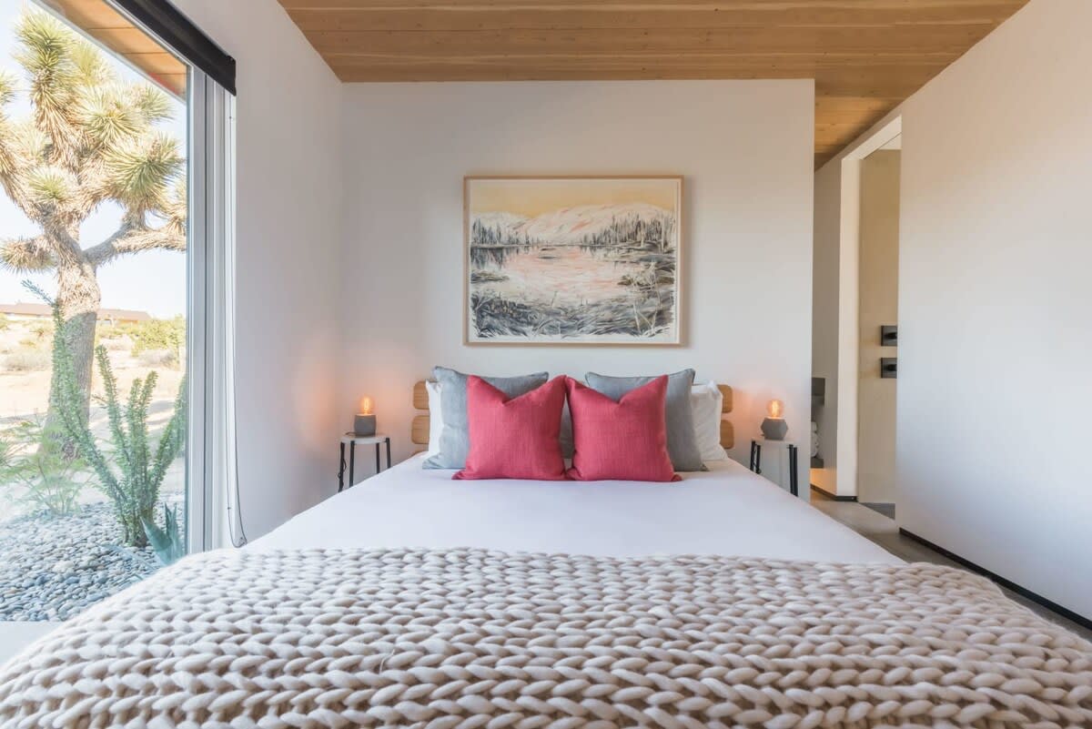 Bedroom 1 image 1