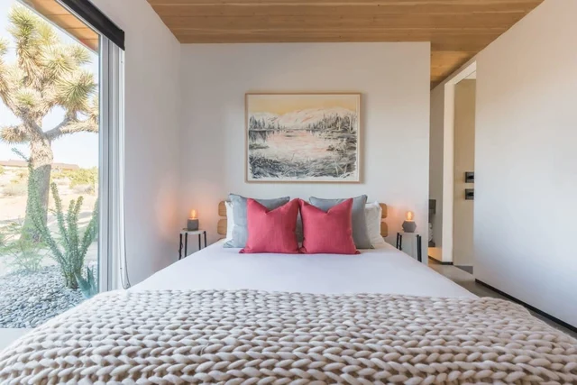 Bedroom 1 image 1