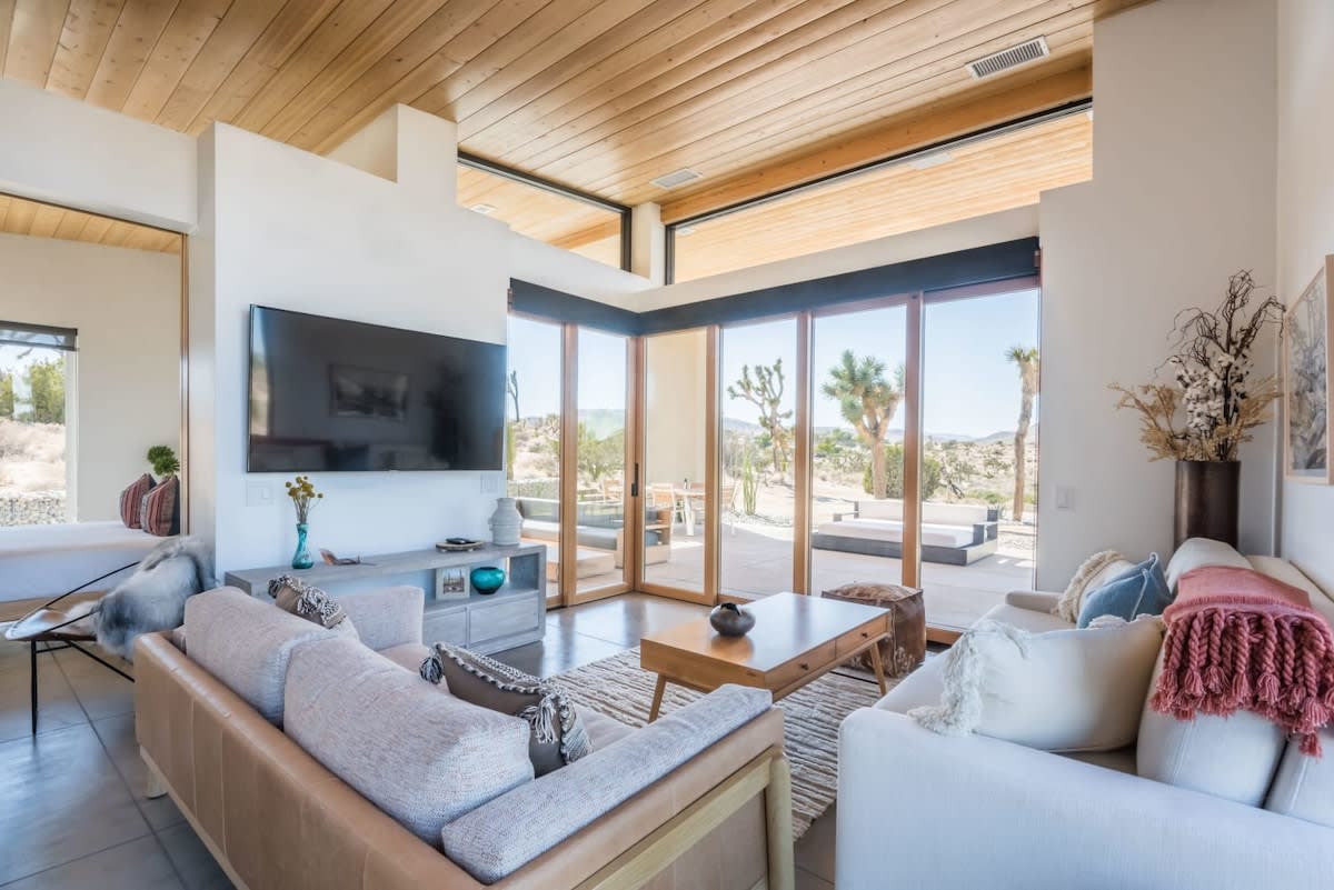 Home in Yucca Valley property photo 3