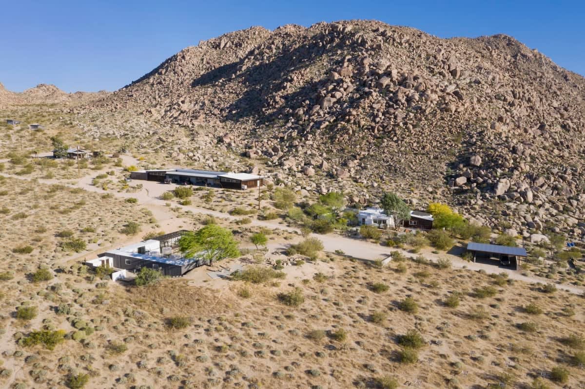 Home in Joshua Tree property photo 2