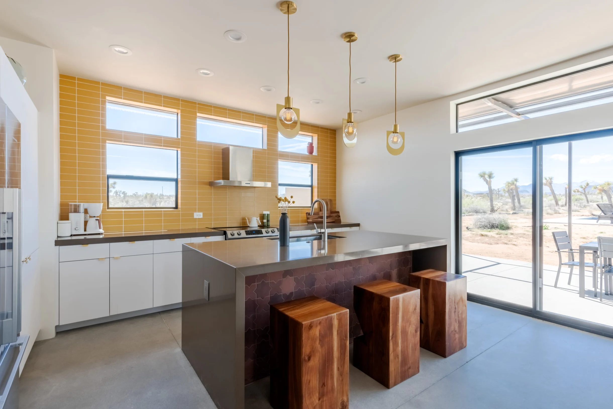 Home in Yucca Valley property photo 4