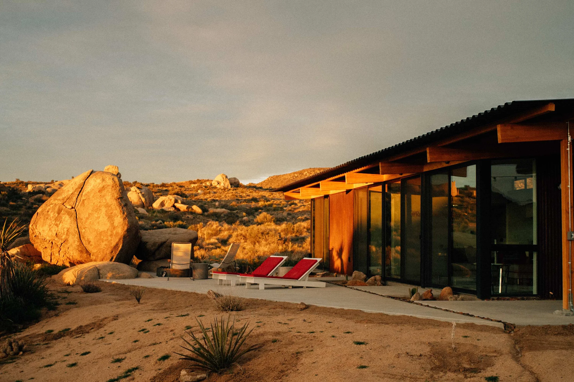 Home in Pioneertown property photo 4