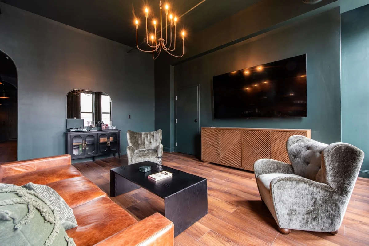 Hollyhock Suite 302: 4 Bed/2 Bath property photo 5