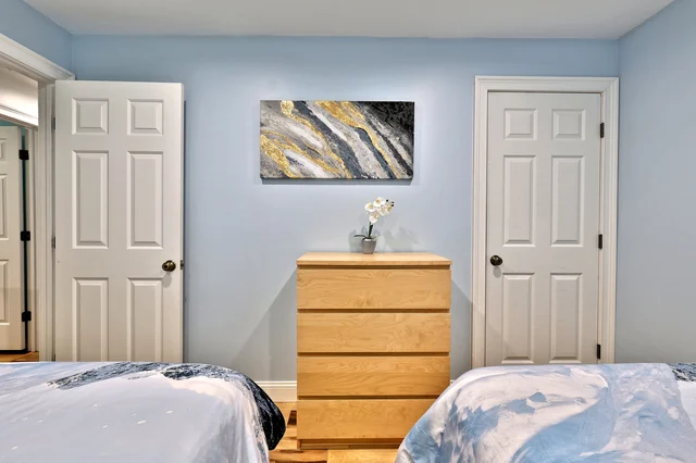 Bedroom 1 image 1
