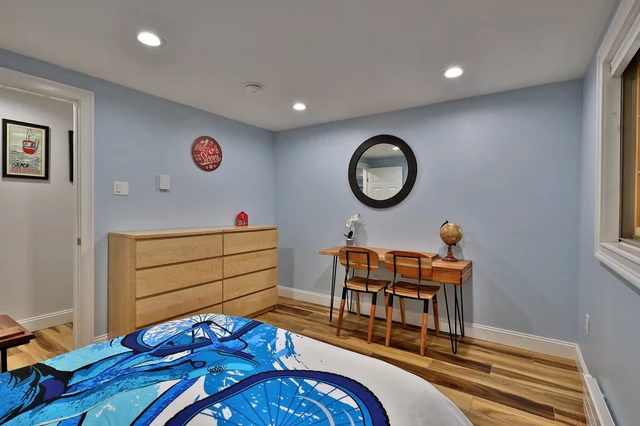 Bedroom 3 image 1