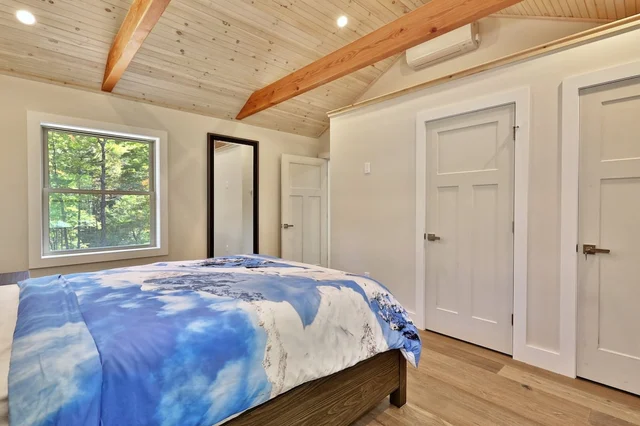 Bedroom 1 image 1