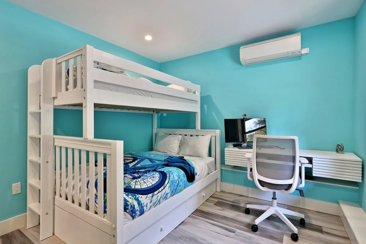 Bedroom 3 image 1