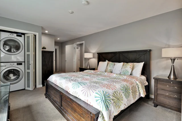 Bedroom 2 image 1