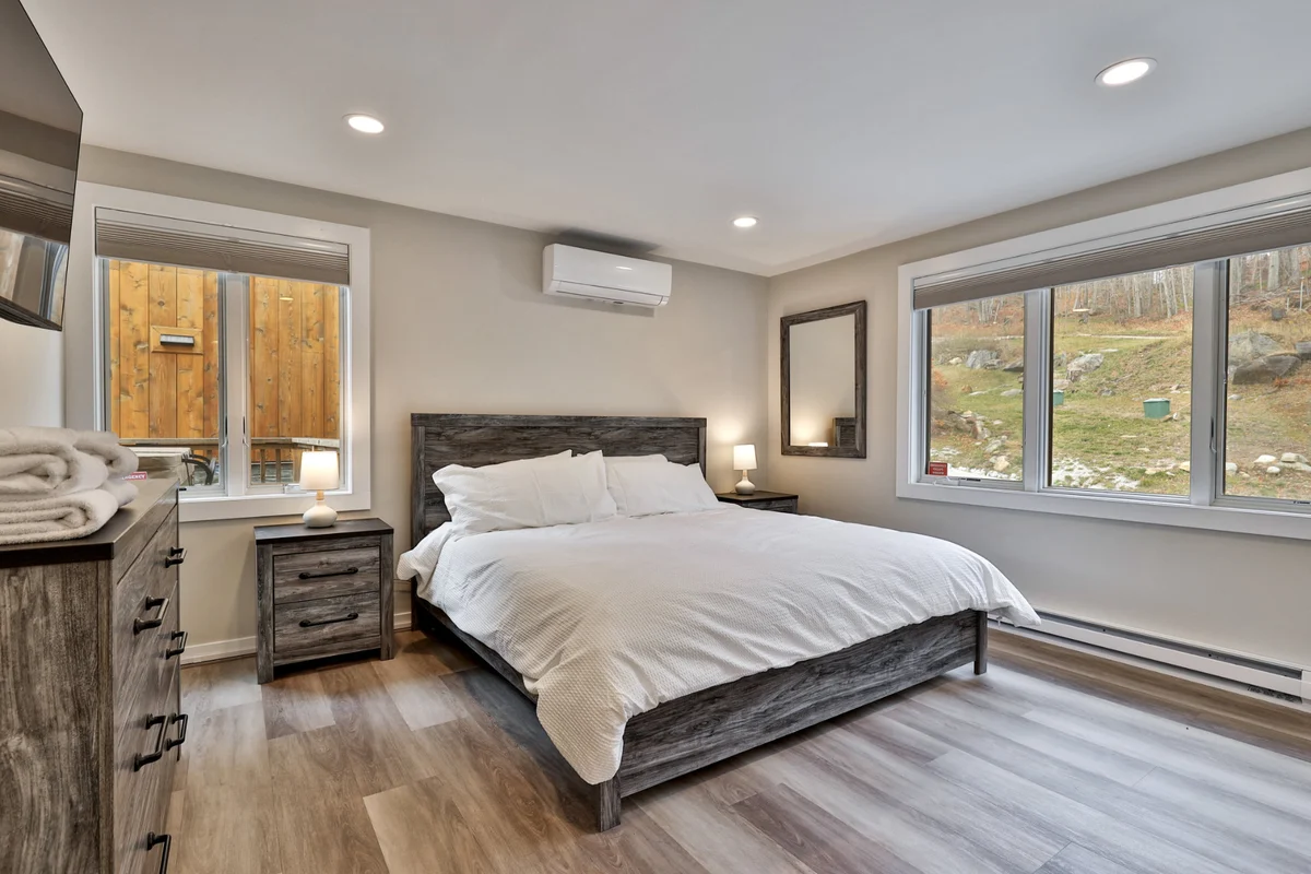 Bedroom 1 image 1