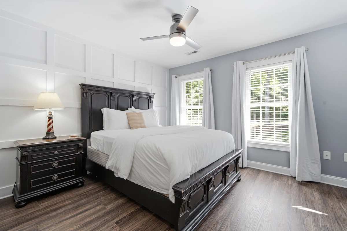 Upper Level Guest image 1