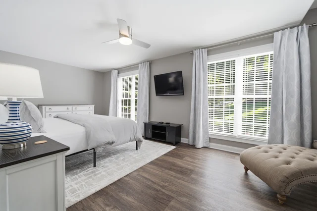 Upper Level Guest image 1