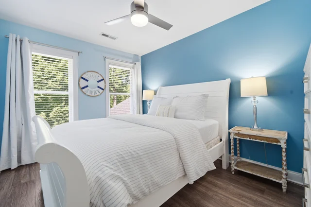 Main Floor Guest image 1