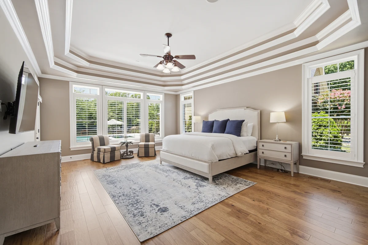 Upper Level Guest image 1