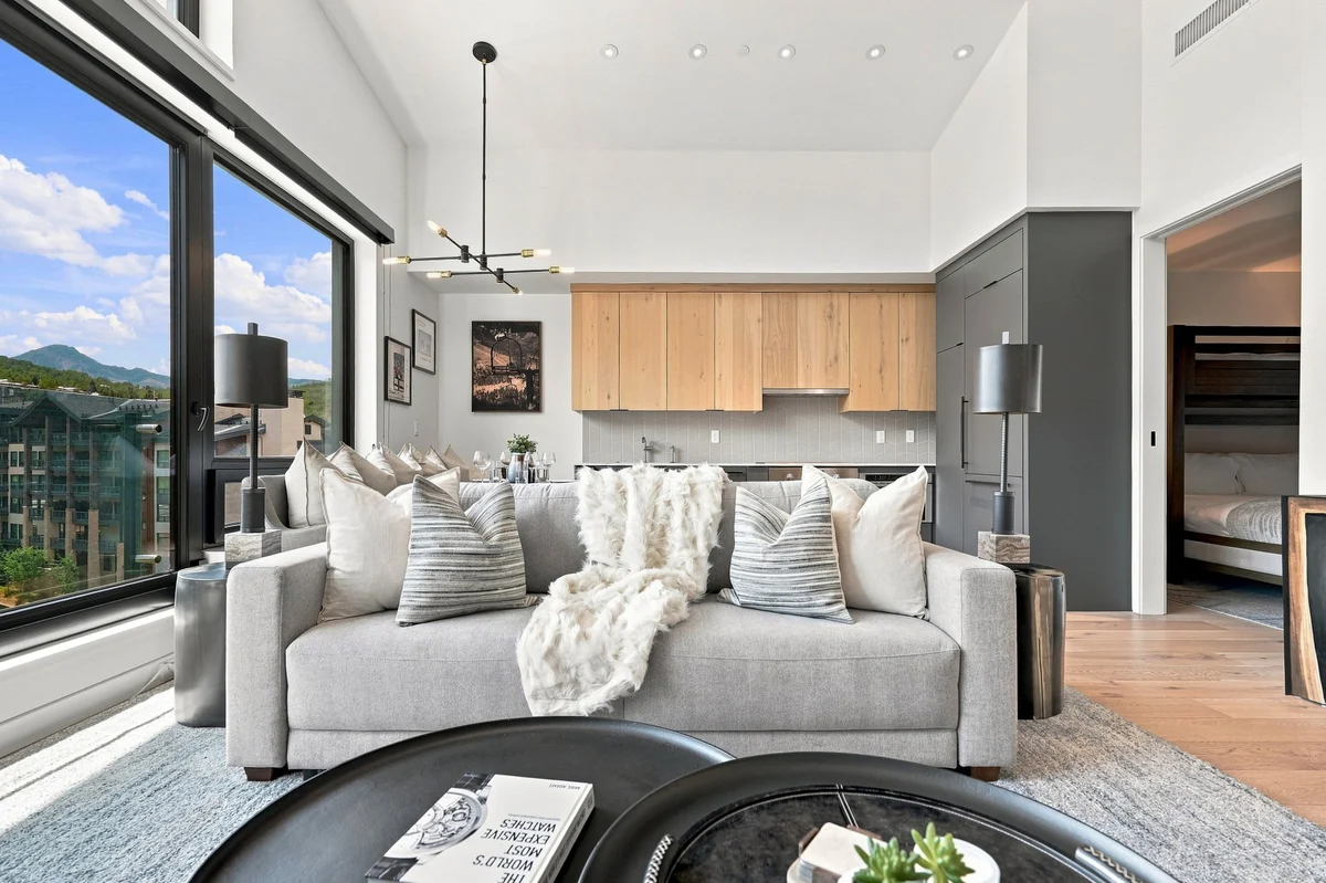 Apartment in Snowmass Village property photo 2
