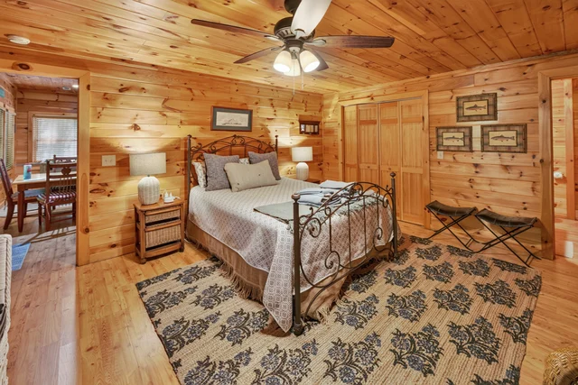 Bedroom 3 image 1