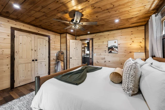Bedroom 1 image 1