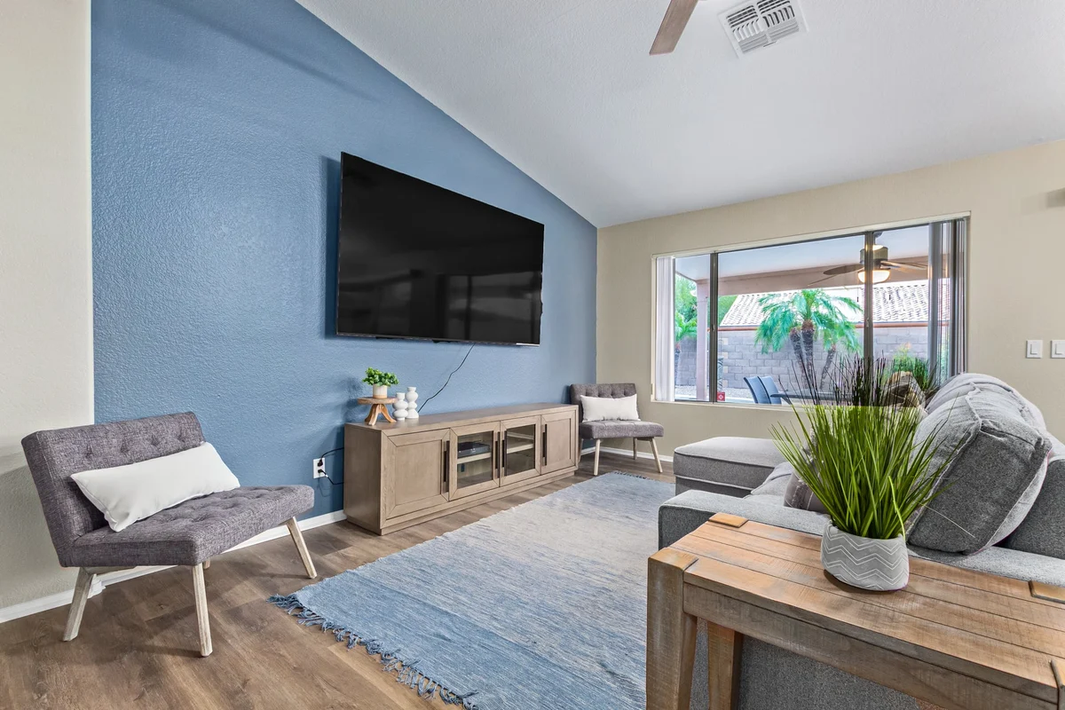 Stunning Regina - Mesa property photo 2