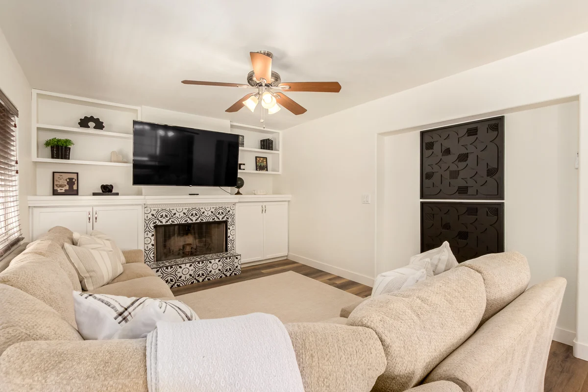 Stunning Cortez - Gilbert property photo 2