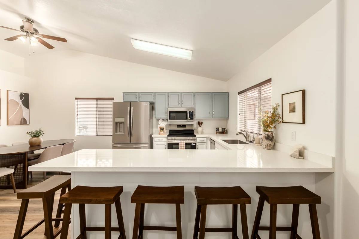 Stunning Cortez - Gilbert property photo 4