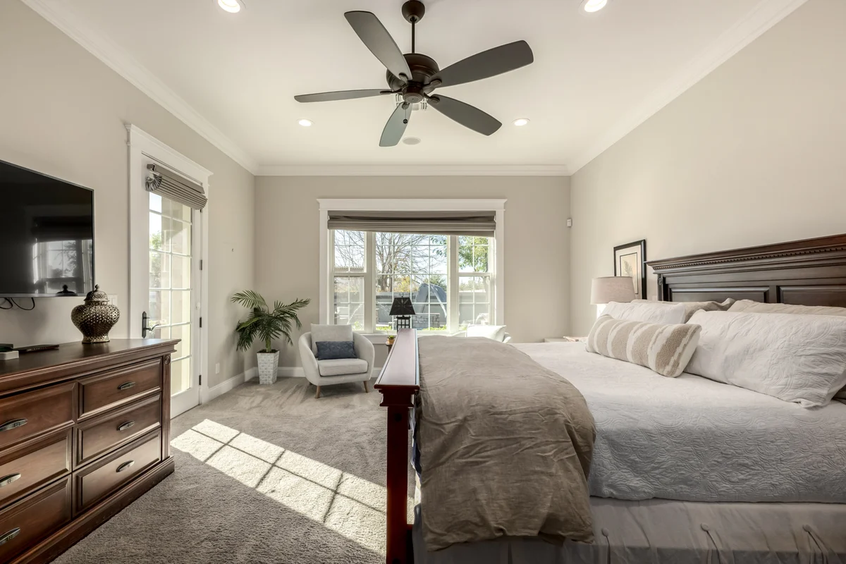 Stunning Mallory - Mesa property photo 4