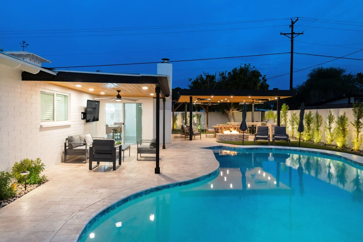 Home in Scottsdale property photo 2