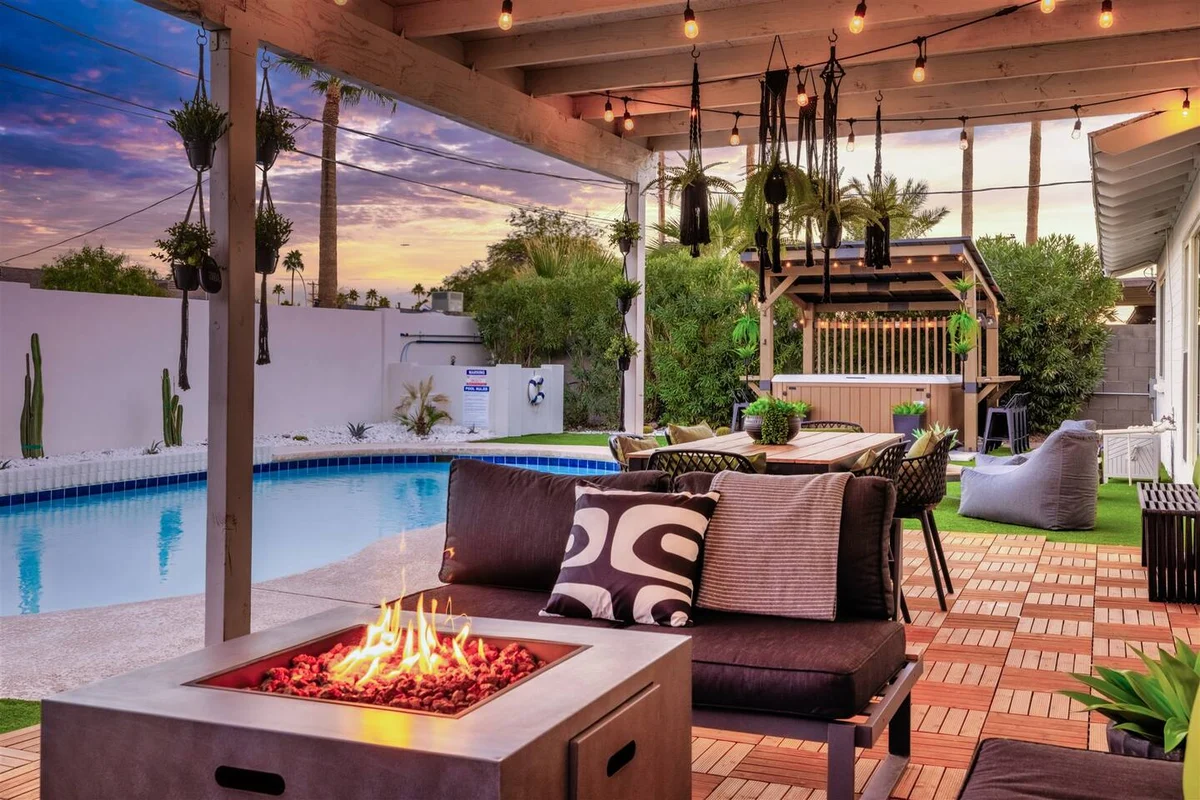 Home in Scottsdale property photo 4