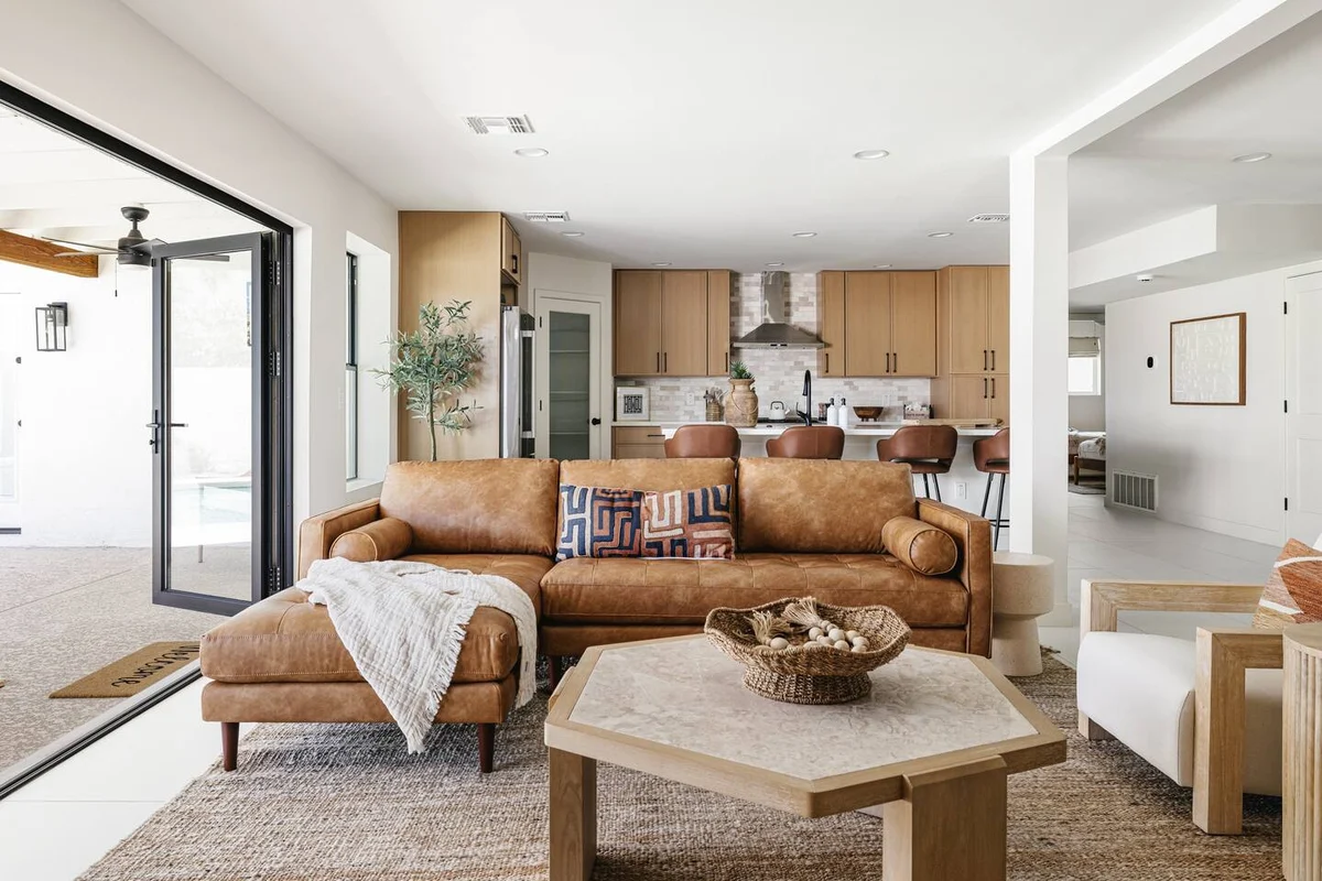 Home in Scottsdale property photo 3