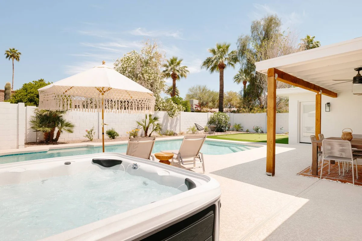 Home in Scottsdale property photo 2