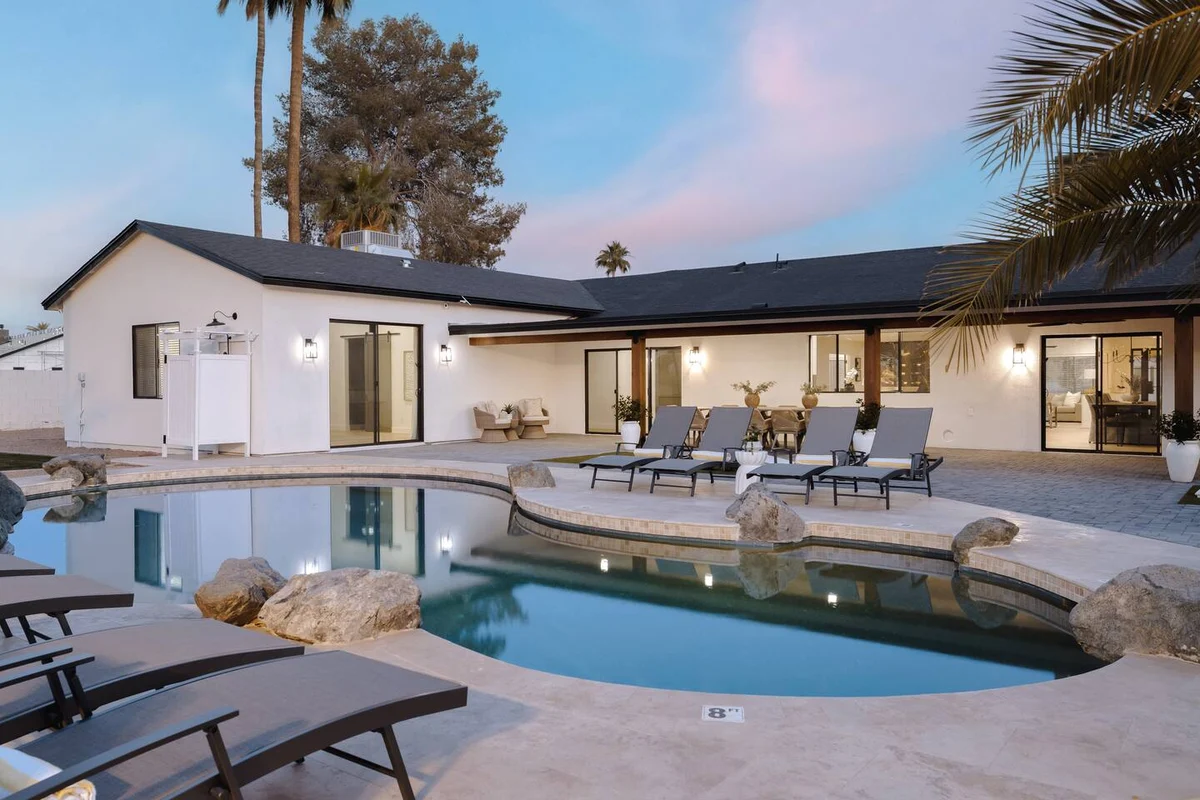 Home in Scottsdale property photo 4