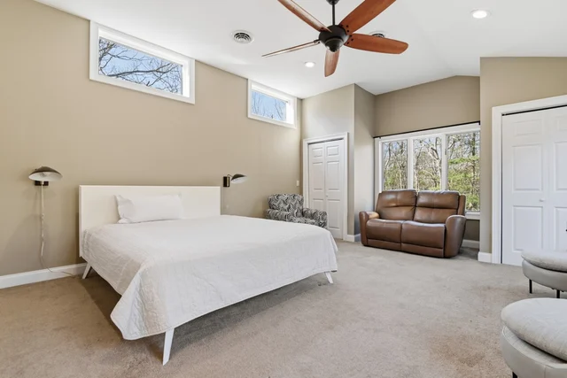 Bedroom 5 image 1