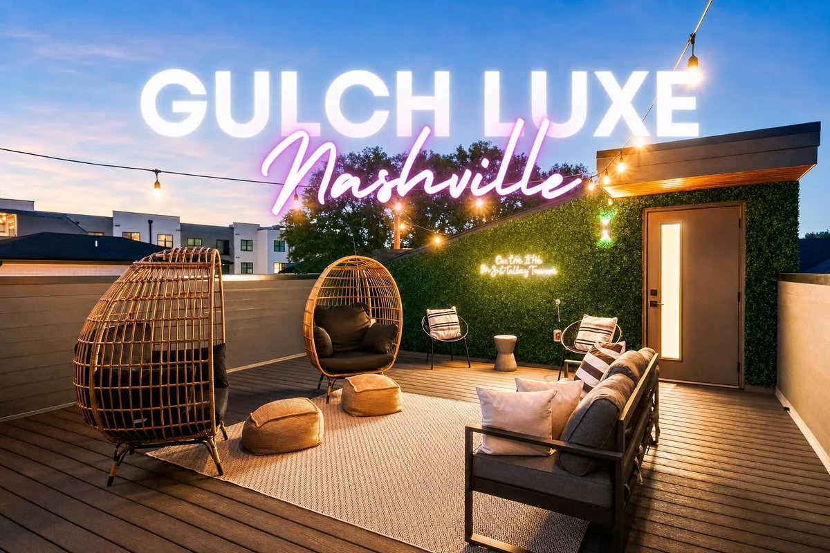 Nashville house, bar room, garage parking property photo 1
