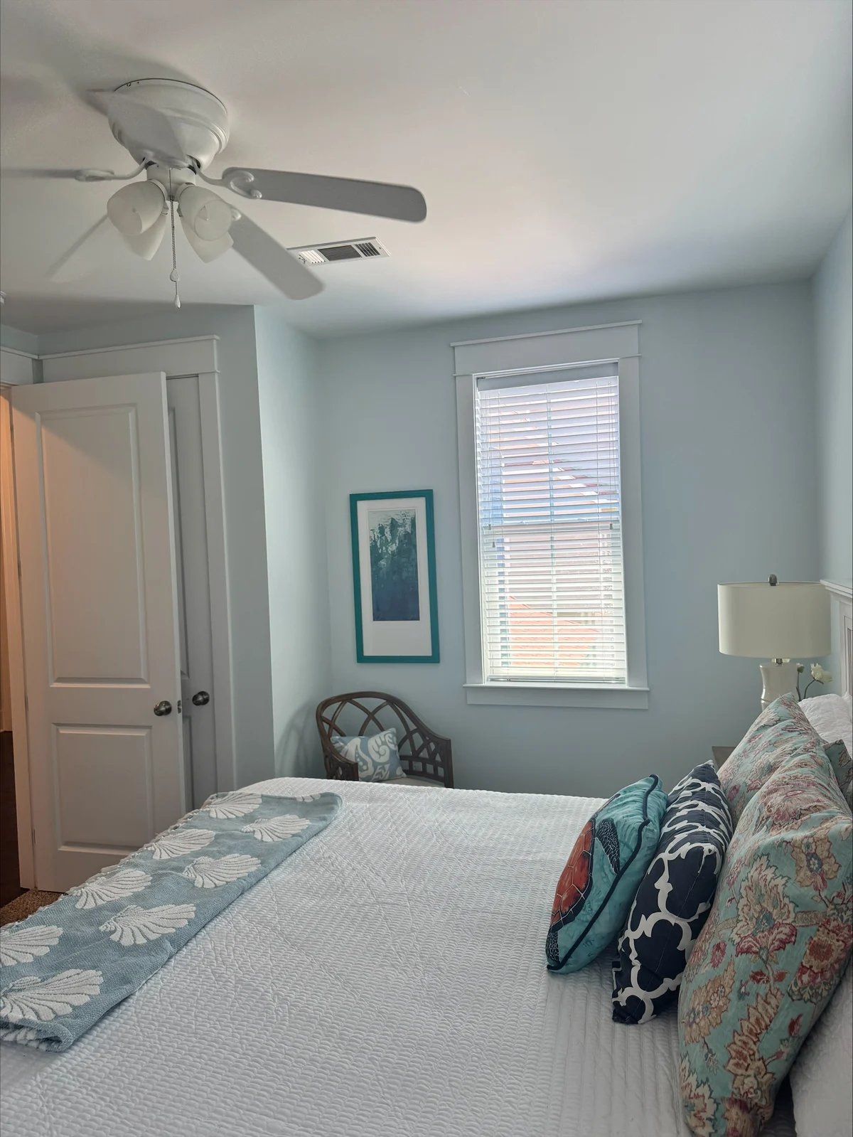 Bedroom 4 image 1