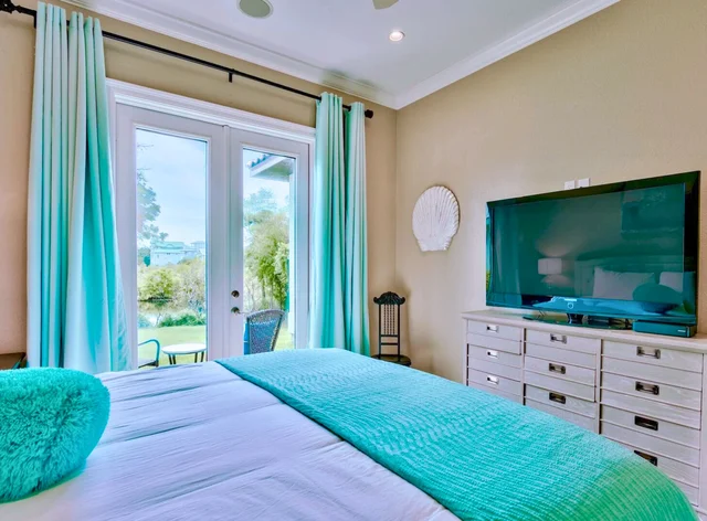 Bedroom 1 image 1