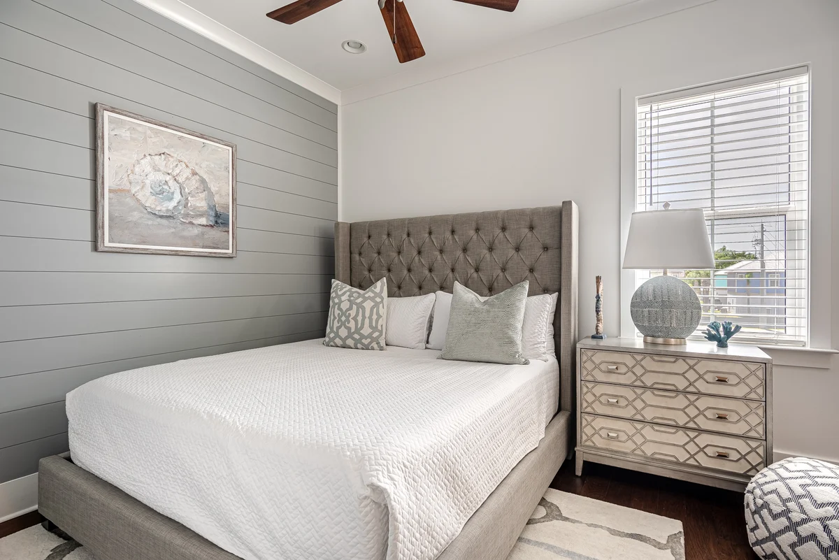 Bedroom 1 image 1