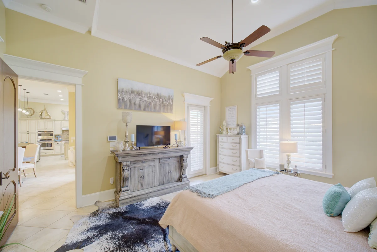 Bedroom 3 image 1